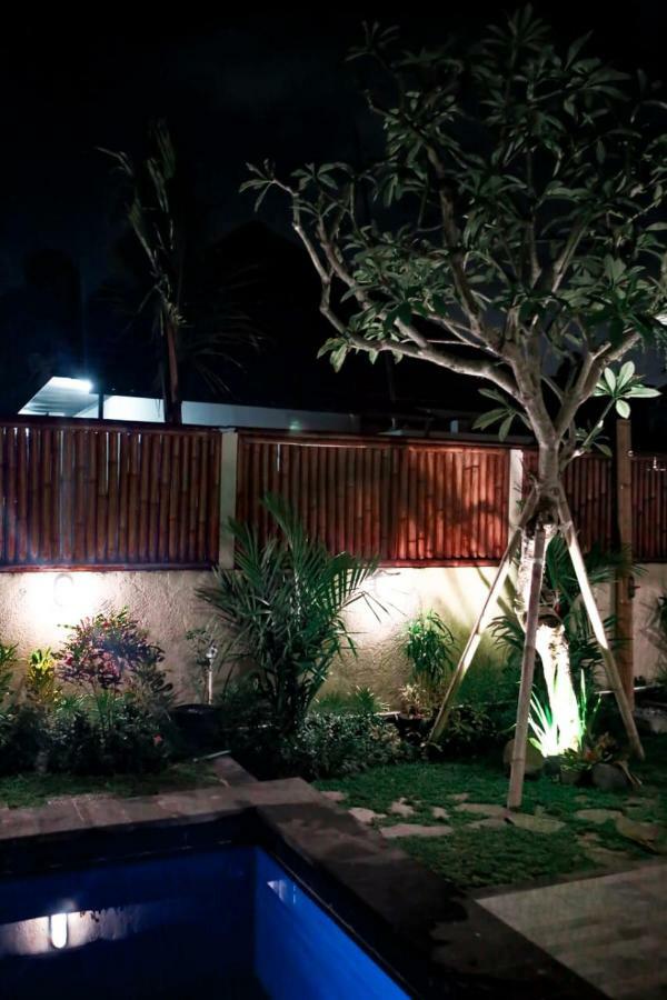 The Jepun Room And House Canggu Extérieur photo